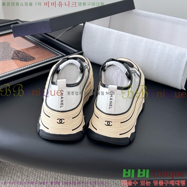 * Ŀ 33D866805-3