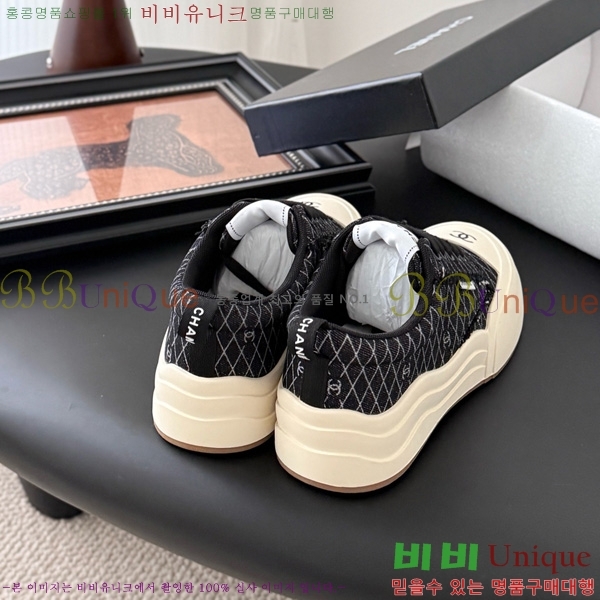 * Ŀ 32D866804-3