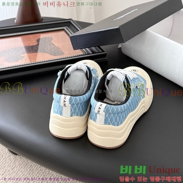 * Ŀ 32D866804-4