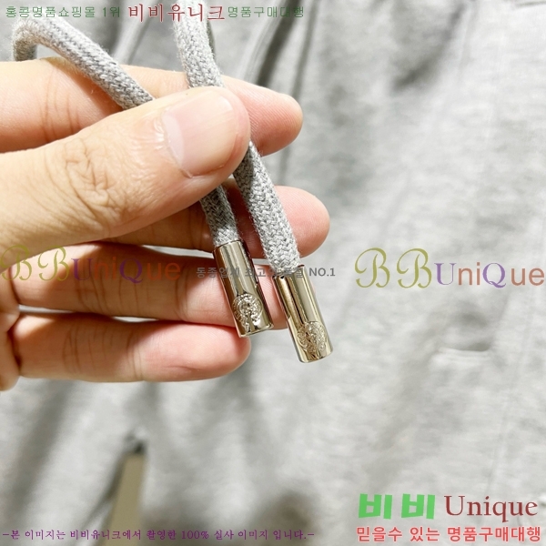  ũ  CH426859-3
