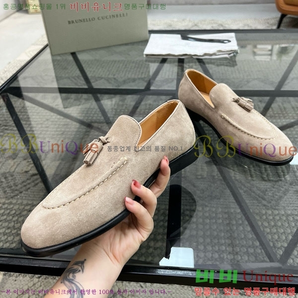  ڷ ġڸ / B6690522