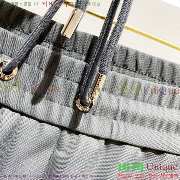   򸮴  P07743-8