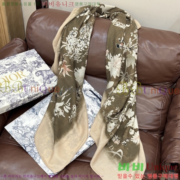 # ÷/ī D4520094-2