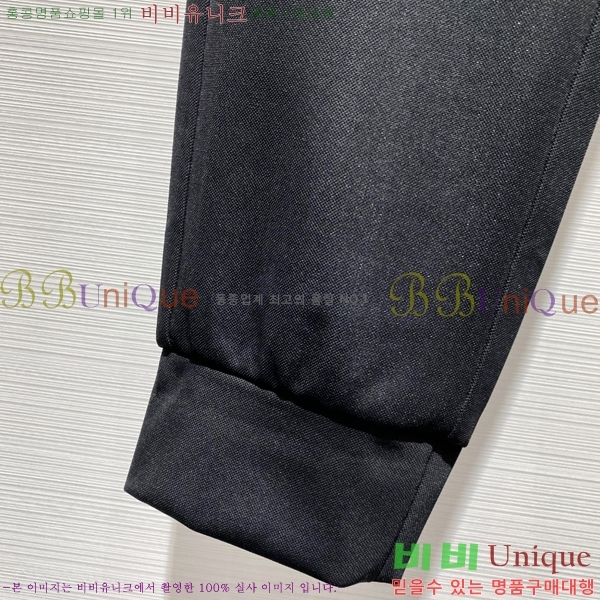   򸮴  P07743-11