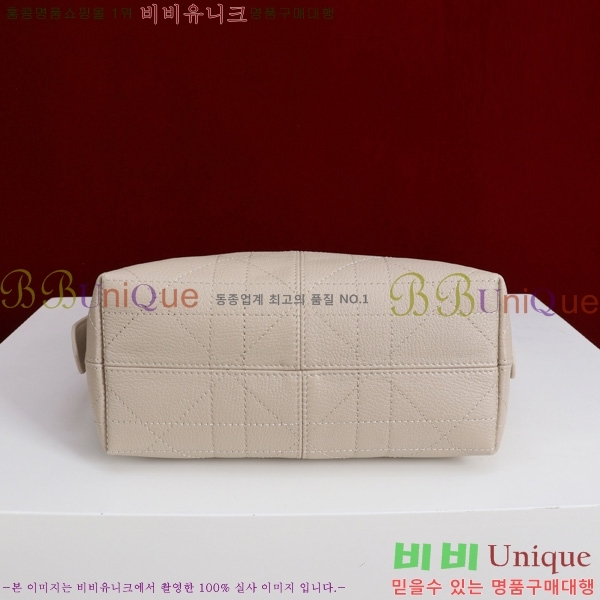 #    ũα M2845-103