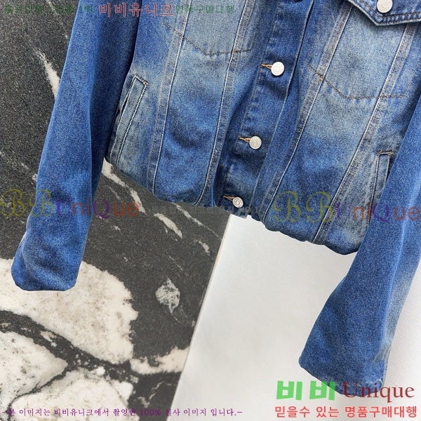  ũ Ʃ   ACN13409905-9