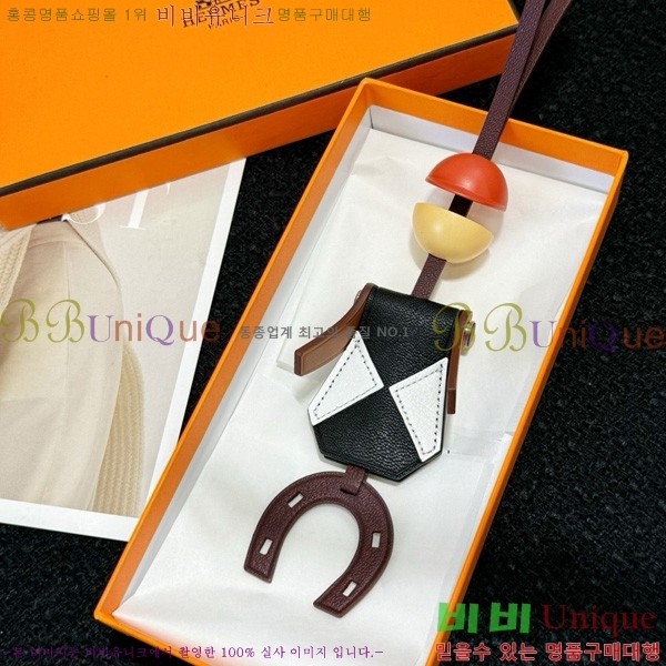 ޽ Jockey Charm  HE4523806-1