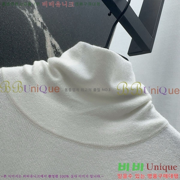   Ƽ CE233404-4