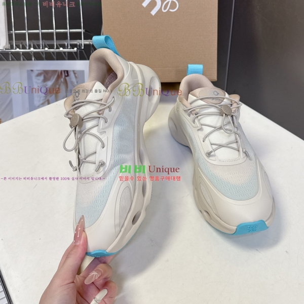 ο x on Ŀ  29LW2510147-12