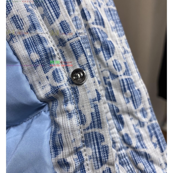  *  ٿ е  61D2511122-1