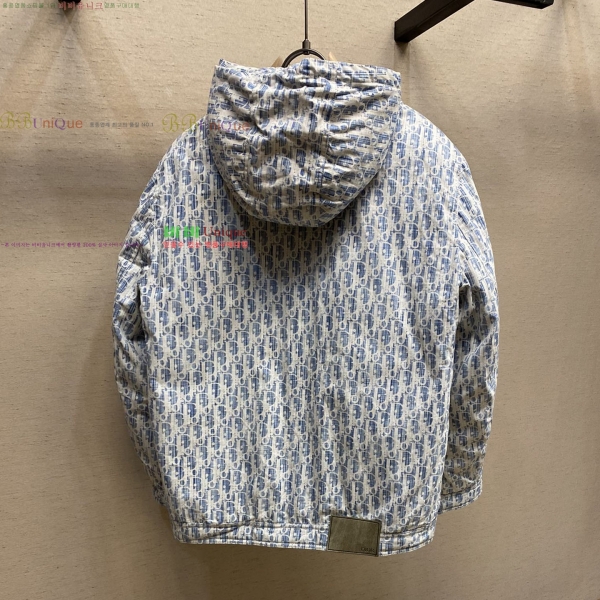  *  ٿ е  61D2511122-1