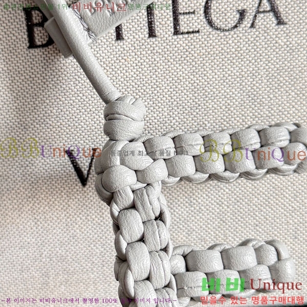 #װŸ  E  844672-105