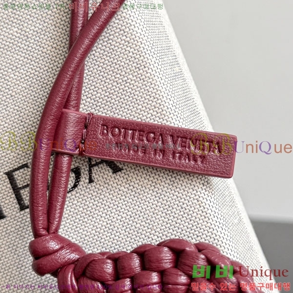 #װŸ  B  844672-102