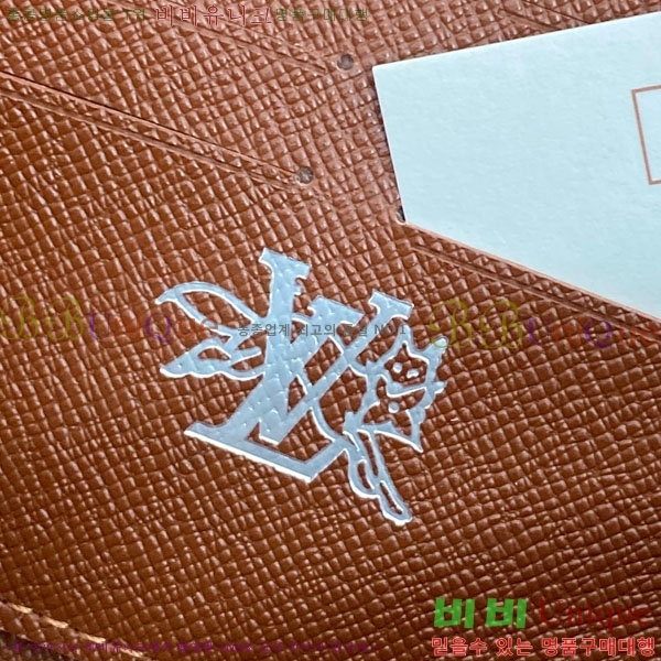 #̺  ȣŻ ׶Ʈ   M27226-101