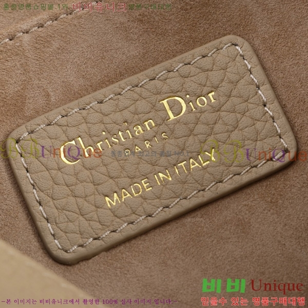 # ٺ BOBBY ̵ M9337-202