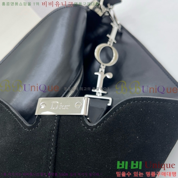 #��� ���ʼ� �ش��� JONATHAN ANDERSON ȣ���� M856324-1