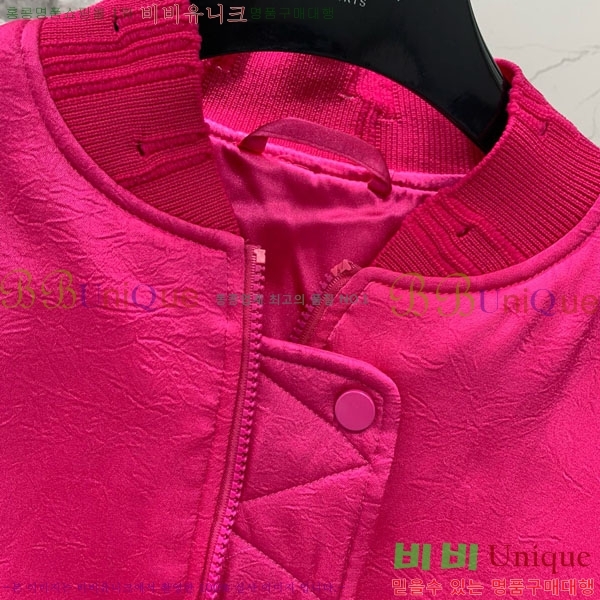  ũ Ʃ е  ACN23042-3