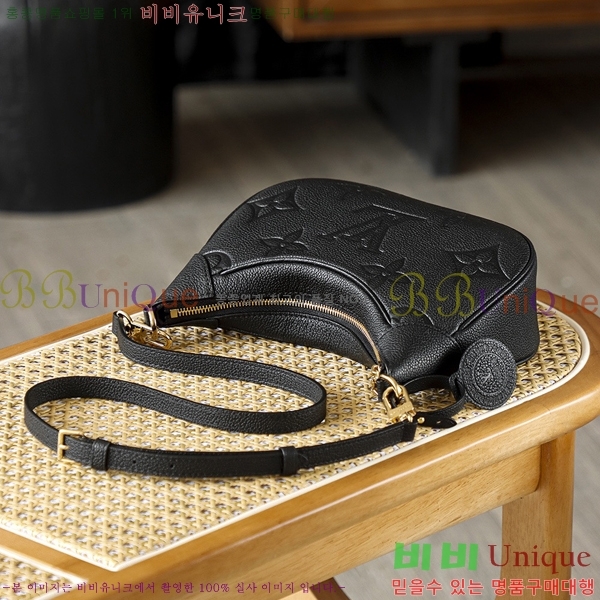 #���̺��� �ٰ��� ȣ���� M46002-2001