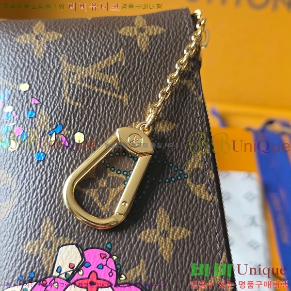 #̺ Ű Ŀġ M27045-101