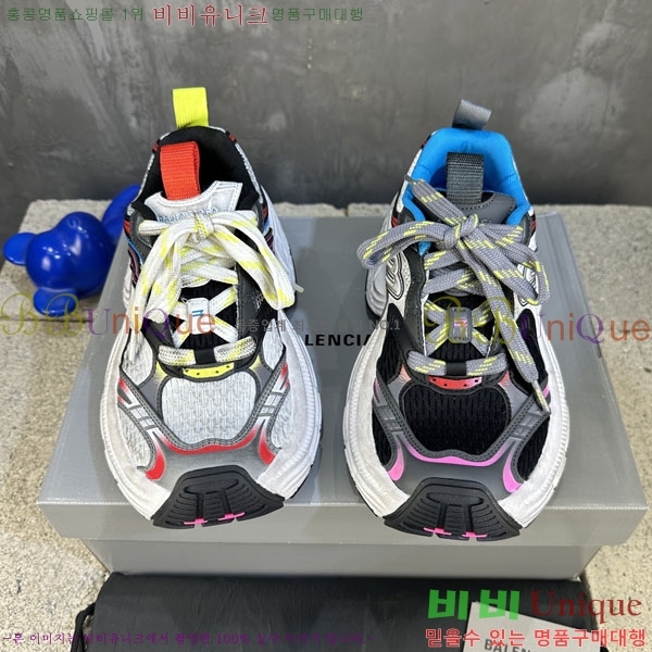 �߷��þư� 6XL Ʈ���̳� ����Ŀ�� BLA3568901-2