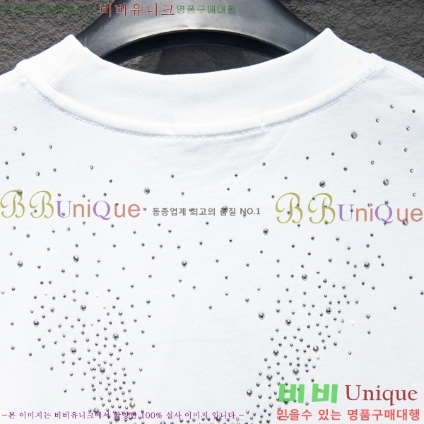 ���� ũ������ ���� Ƽ���� CH816735-1