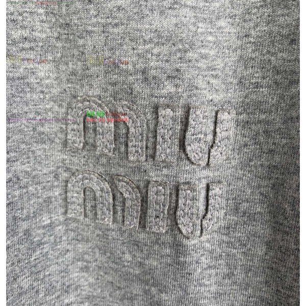 ���� �̿�̿� ���� Ƽ���� M0183538-1