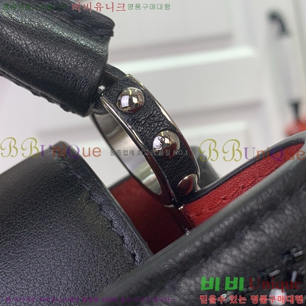 #���� ���� ��Ʈ�� īǶ�� �̴� M12977-101