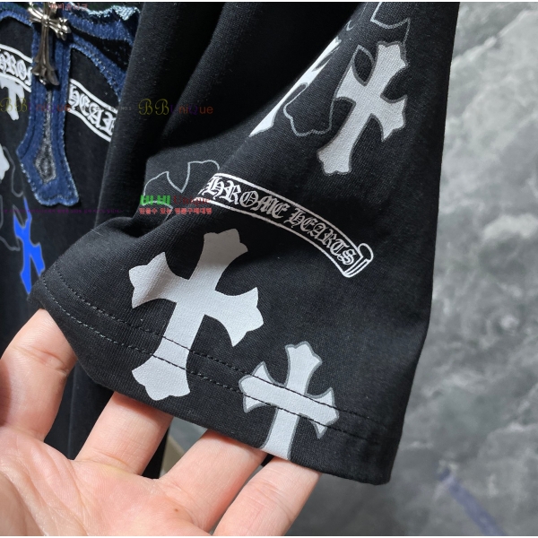 ���� ũ������ ���� Ƽ���� CH814256-26