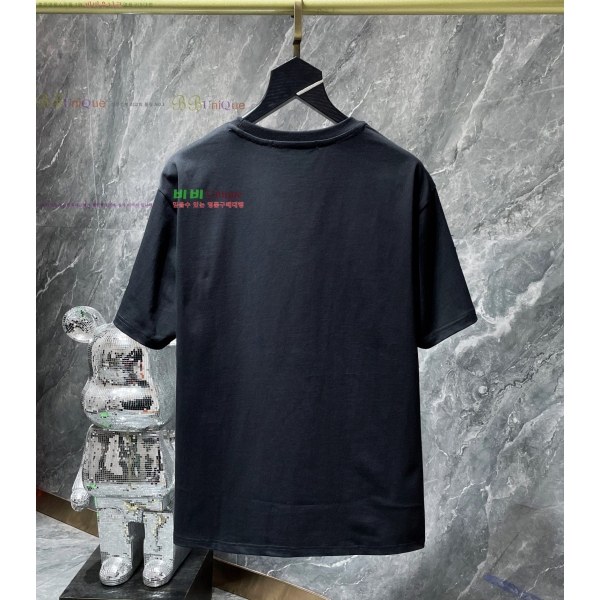 ���� ũ������ ���� Ƽ���� CH814256-26