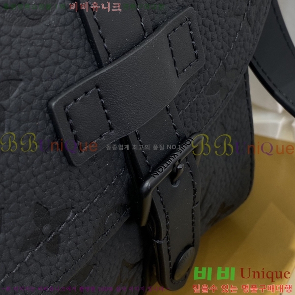 #���̺��� ũ�������� �޽��� M28324-1001