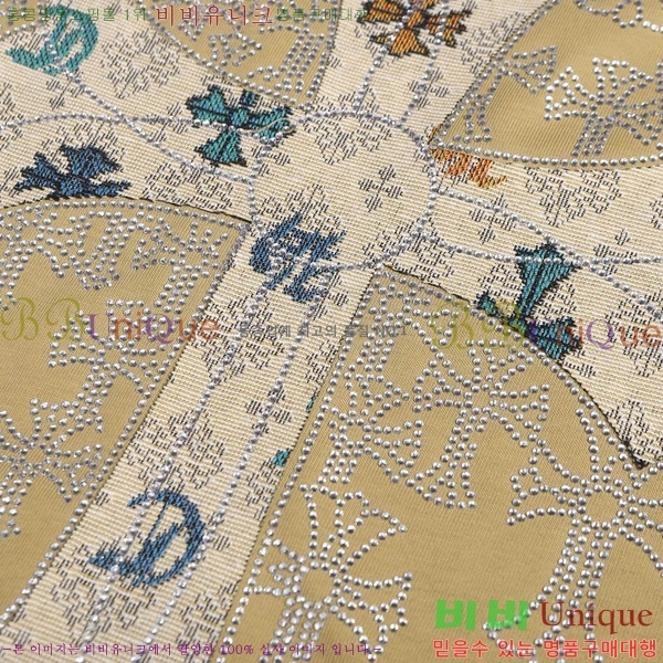 ���� ũ������ ���� Ƽ���� CH814383-2