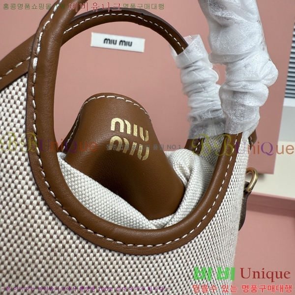 #��*�̿� ĵ���� ����Ʈ�� ���̽� �Ŀ�ġ�� 5ZT080-101