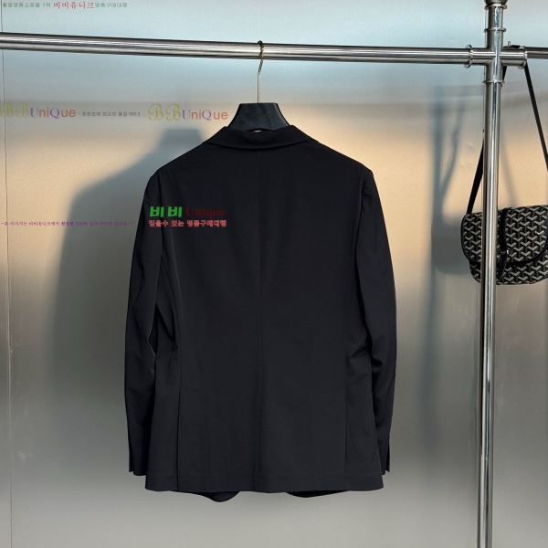 ���� �ο��� Ŭ���� �¾� 51LW2642414-3