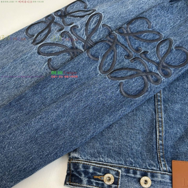 ���� �ο��� �Ƴ��׷� ���� ���� 24LW2641820-2