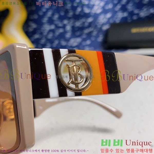 ������ ���۶� B4857913480-1