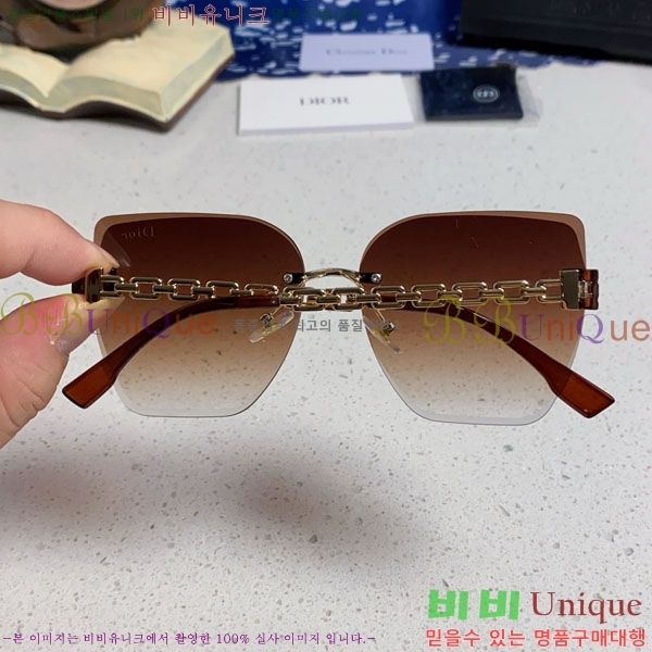 ��� ���۶� D10842839-3