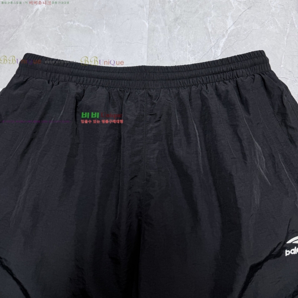 ���� �߷��þư� ĳ�־� �ݹ��� 22BL26893-1