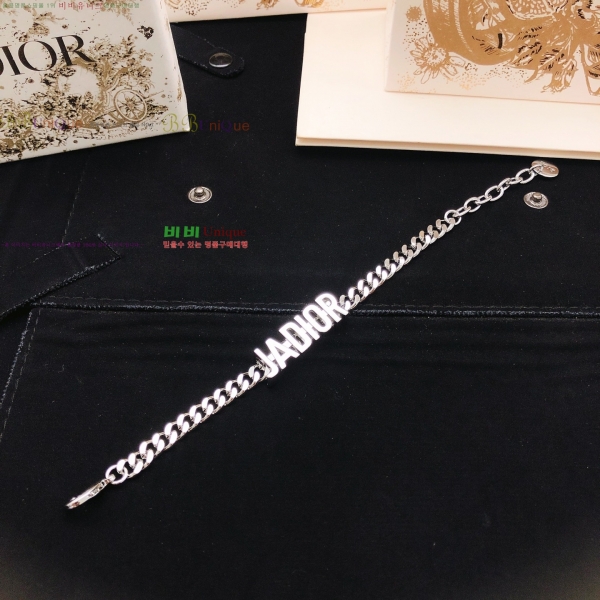 ��� ���� D6393630-9