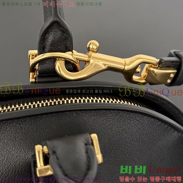 #�߷��þư� 𝗕𝗼𝗹𝗲𝗿𝗼 ȣ���� 71245-103