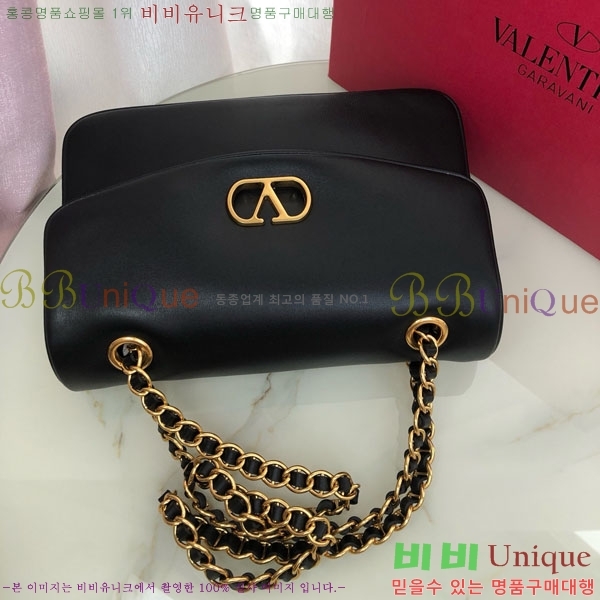 #�߷�Ƽ�� ����ٴ� �̵�� DJUNA ü�ι� 4015-103