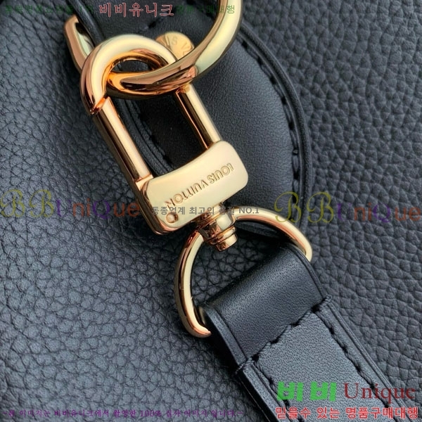 #����*�� ��ī�� ���ǵ� M30327-101