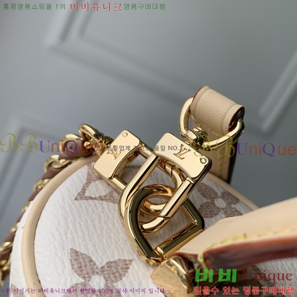 #����*�� �Ͻ� �̴� ����Ƽ ���̽� M29782-101