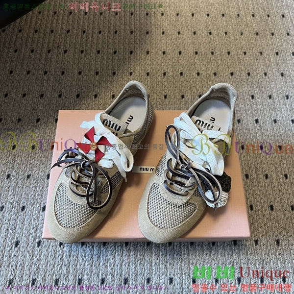 ���� �̿�̿� ����Ŀ�� M1050677-1