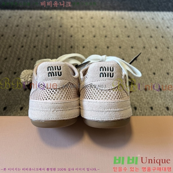 ���� �̿�̿� ����Ŀ�� M1050677-2