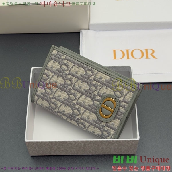 #��� 30 Montaigne ���� ���̽� S2353-101