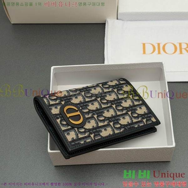 #��� 30 Montaigne ���� ���̽� S2353-102