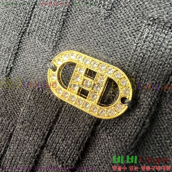 ���� �����޽� ī�� ���� Ƽ���� HE215667-3